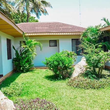 Ack Guest House Mombasa Exterior foto